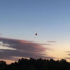 Awesome sunset with a ballon spying #ballon #spy #worserphoto #awesomeview #instaview #sunset