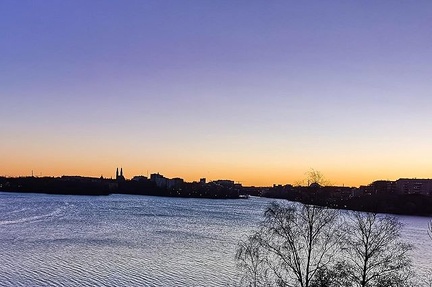 Sunrise of the capital of Sweden #sweden photolovers #stockholmsunrise #worserphoto #sliceoflife #awesome shots #lifeislife #huaweip20pro